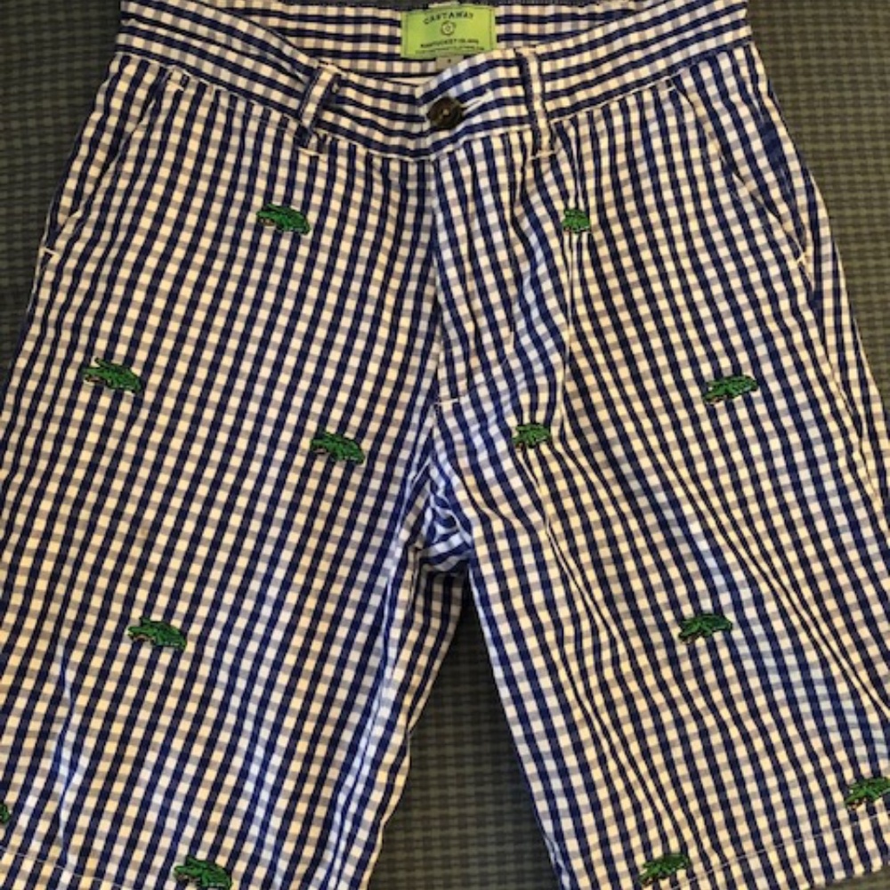 Boys castaway of Nantucket embroidered alligator gingham shorts size 8.